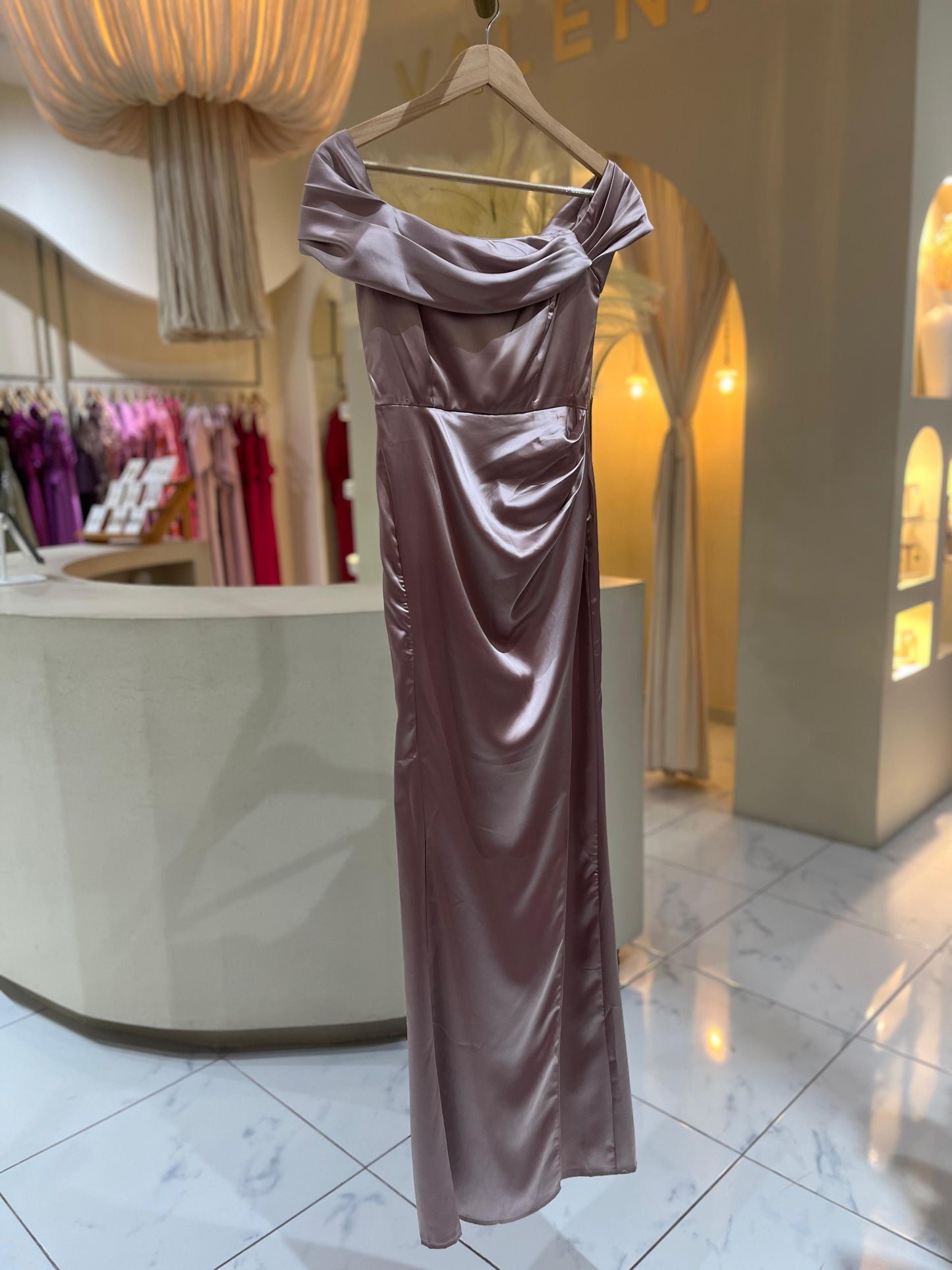 Vestido Satin Champagne