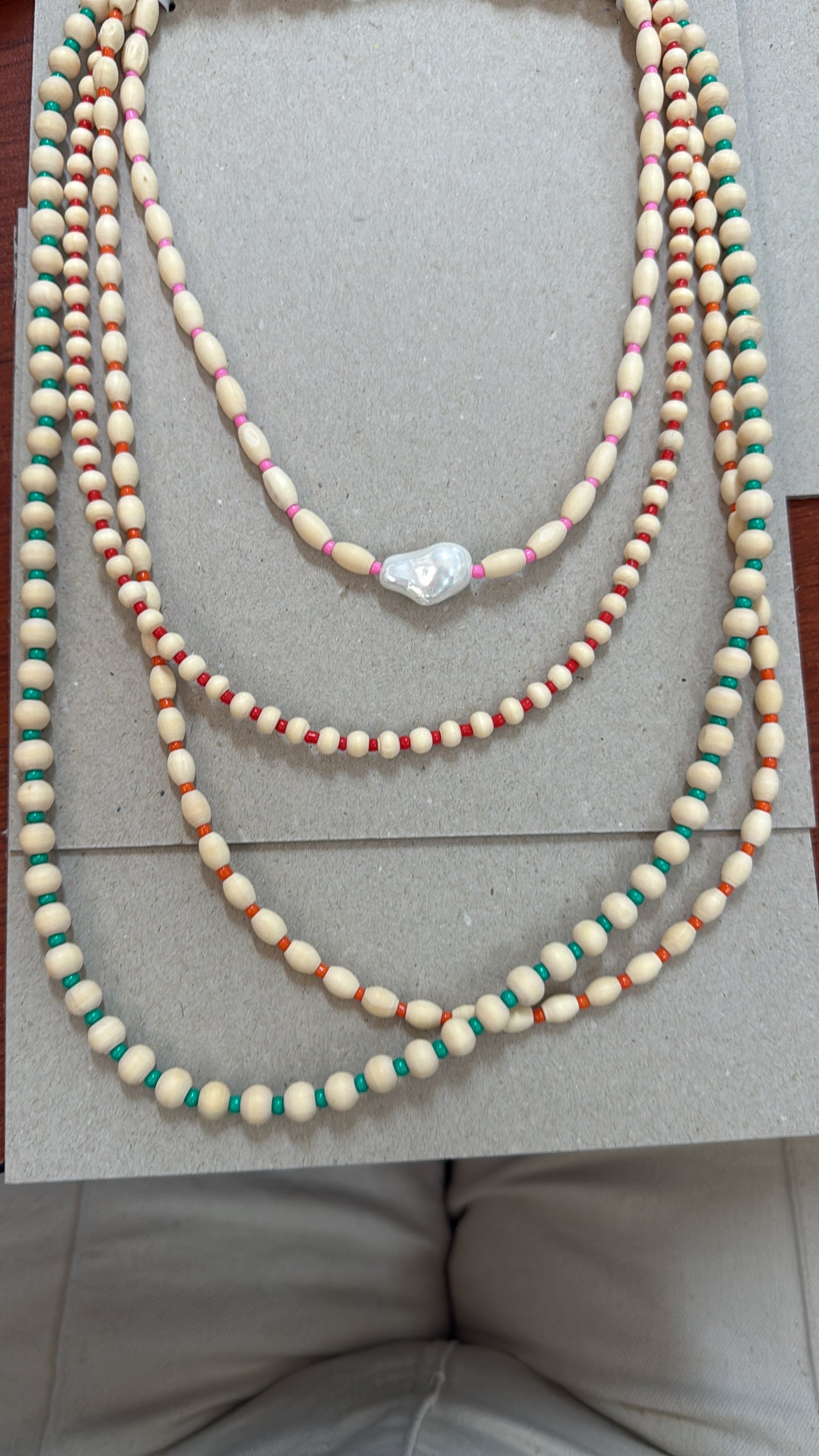 Collar varios hilos