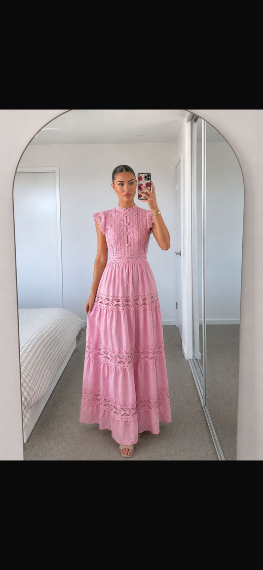 Vestido rosa tira bordada
